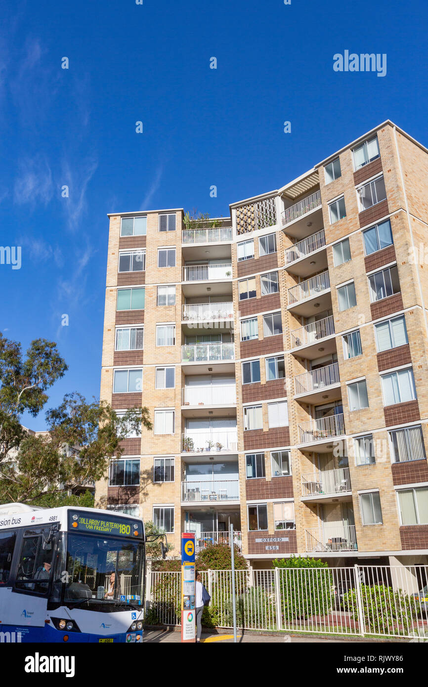 Hohes Apartmentgebäude in Mosman, Mosman ist ein Vorort von Sydney in der Nähe des Stadtzentrum, Australien Stockfoto