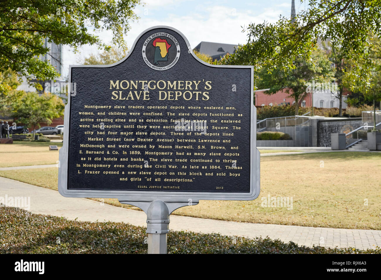 Historische Markierung zur Beschreibung des Depots oder Lager in den 1800er Jahren während der Höhe des Sklavenhandels in Montgomery, Alabama USA verwendet. Stockfoto