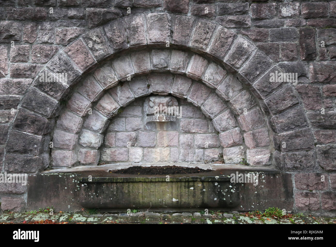Alte Sandsteinmauer/Innen Mauern der alten steinernen Burg