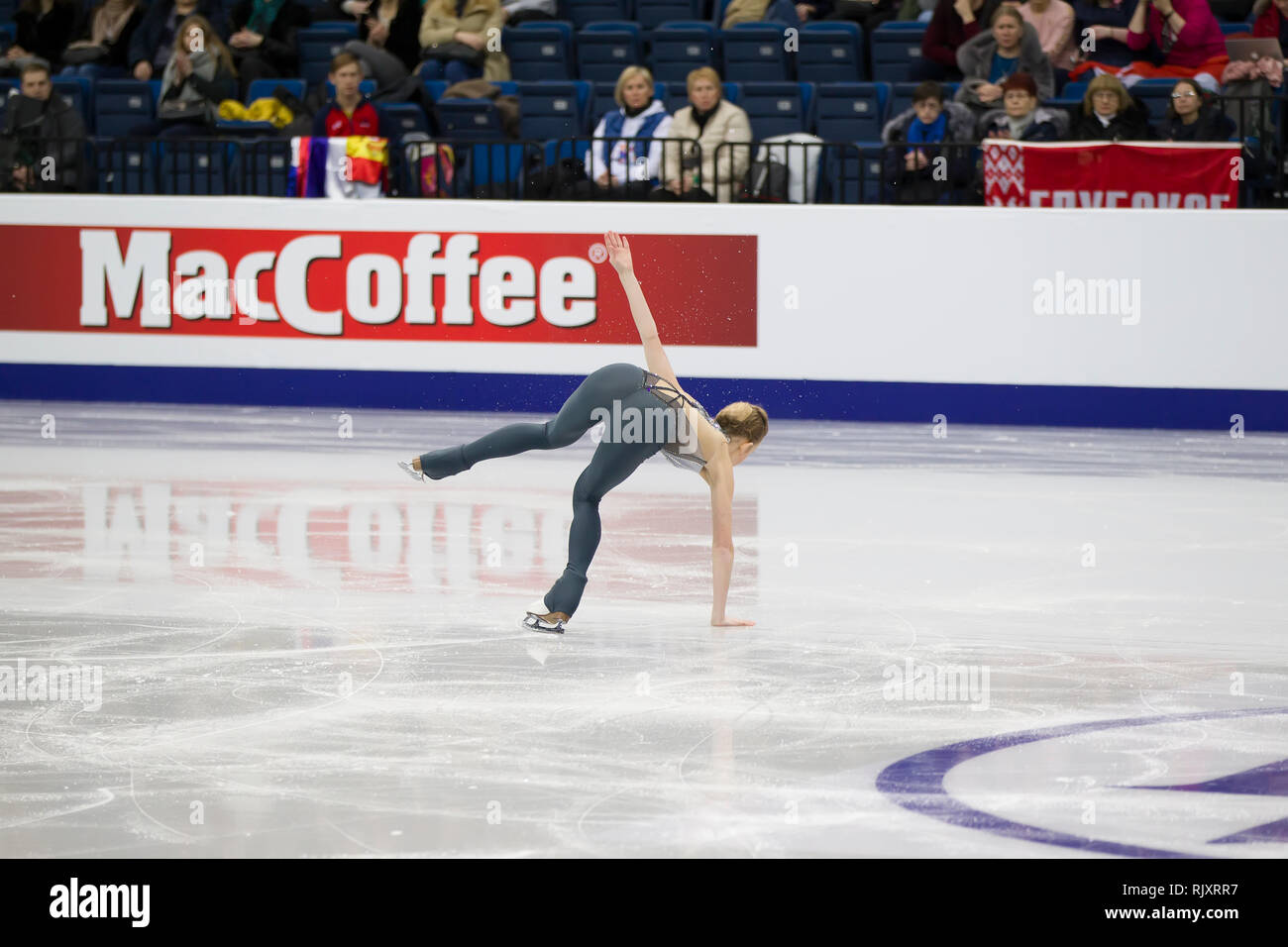 Belarus, Minsk, Ice Arena, 25. Januar 2019. Europameisterschaften. Serbische Eiskunstläuferin Antonina Dubinina führt kostenloses Programm Stockfoto