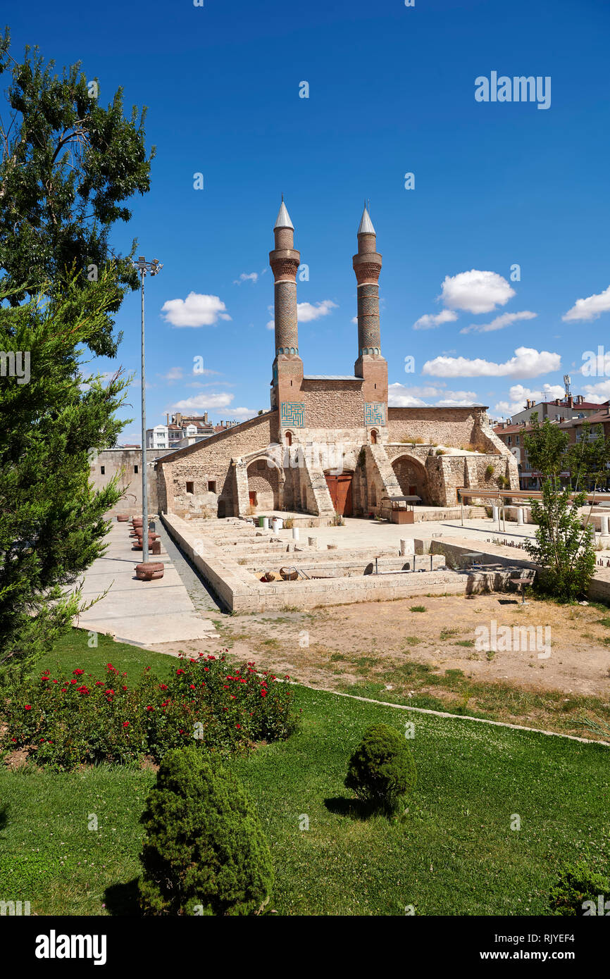 Die minarette der Gökmedrese oder Gök Medrese Sivas, Türkei Stockfoto
