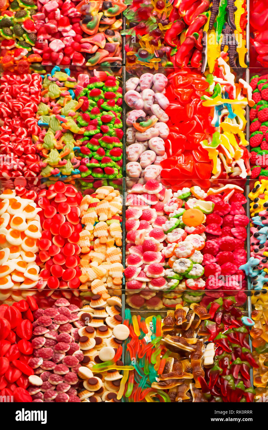 Sortierte Gummibärchen Bonbons auf dem Markt Stockfoto