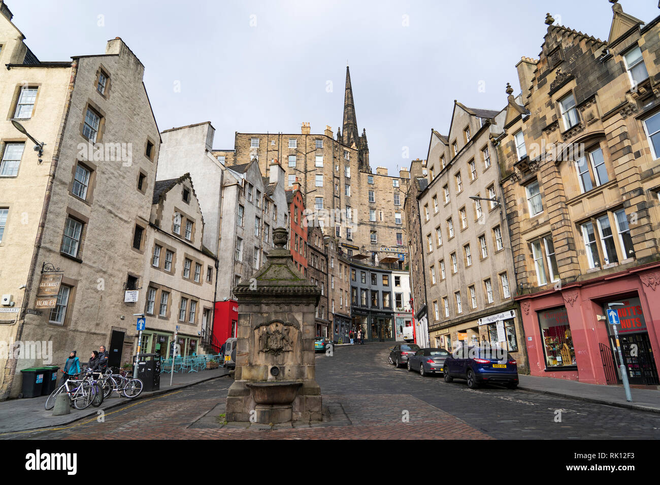 Ausblick auf die West Bow Street am Grassmarket in der Altstadt von Edinburgh, Schottland, Großbritannien Stockfoto