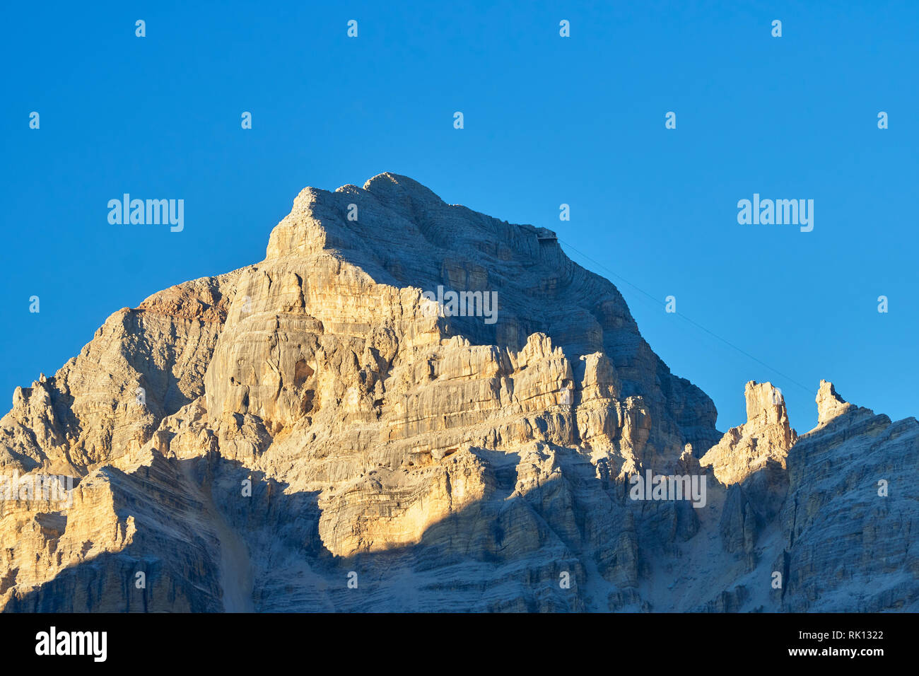 Tofana di Mezzo from Passo Giau, Dolomites, Veneto, Italy Stockfoto