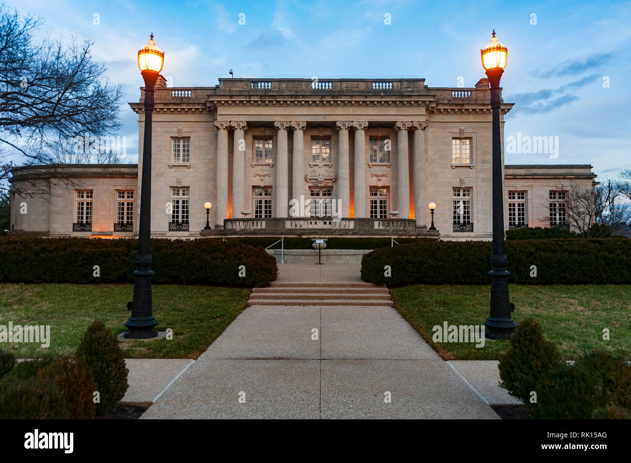 Kentucky Reglervilla in Frankfort Kentucky entworfen, im Beaux-Arts Stil; Inspiration für das Herrenhaus stammt aus der französischen Architektur. Stockfoto