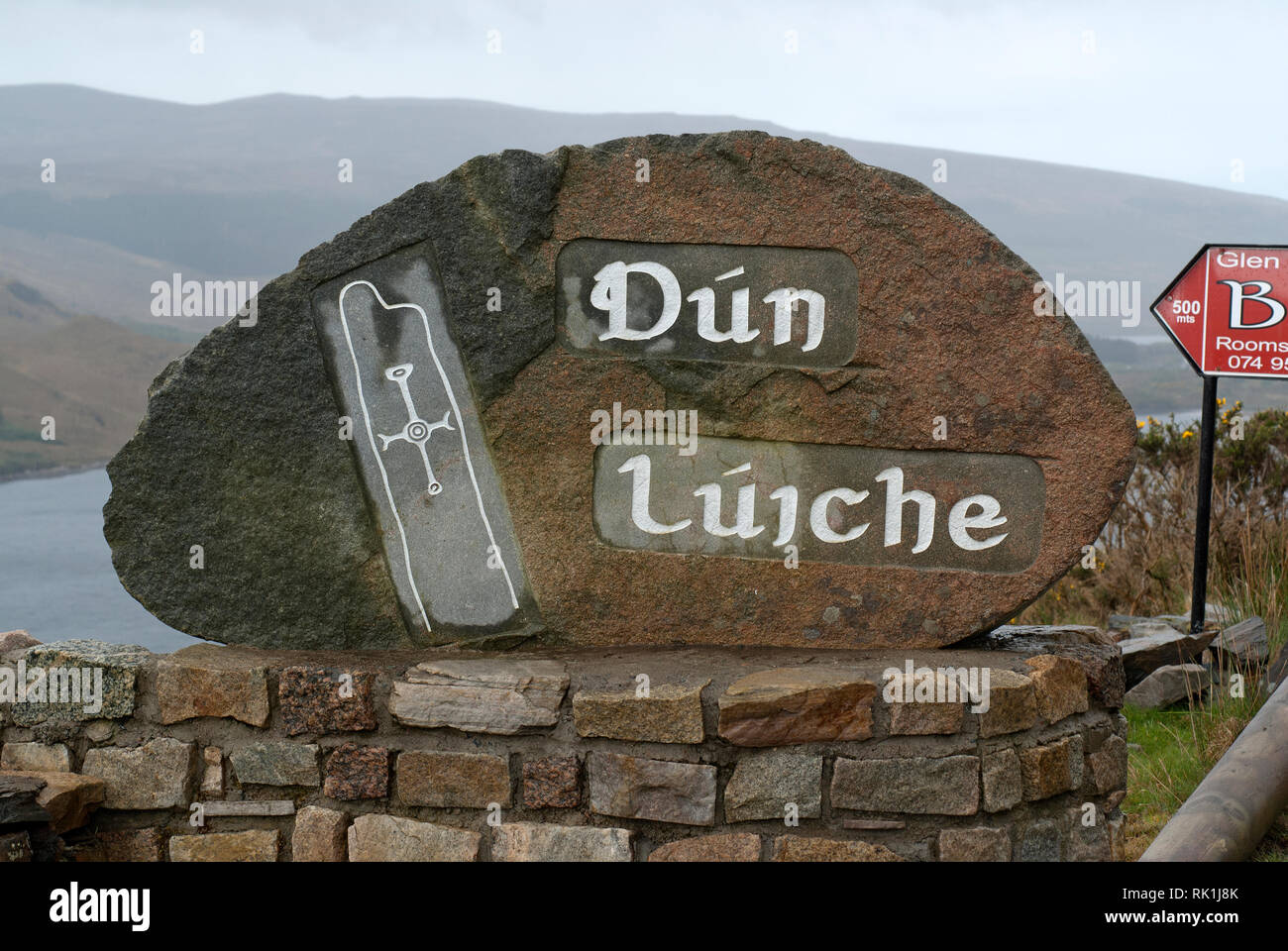 Dún Lúiche (dunlewey) Stein Zeichen, County Donegal, Irland Stockfoto