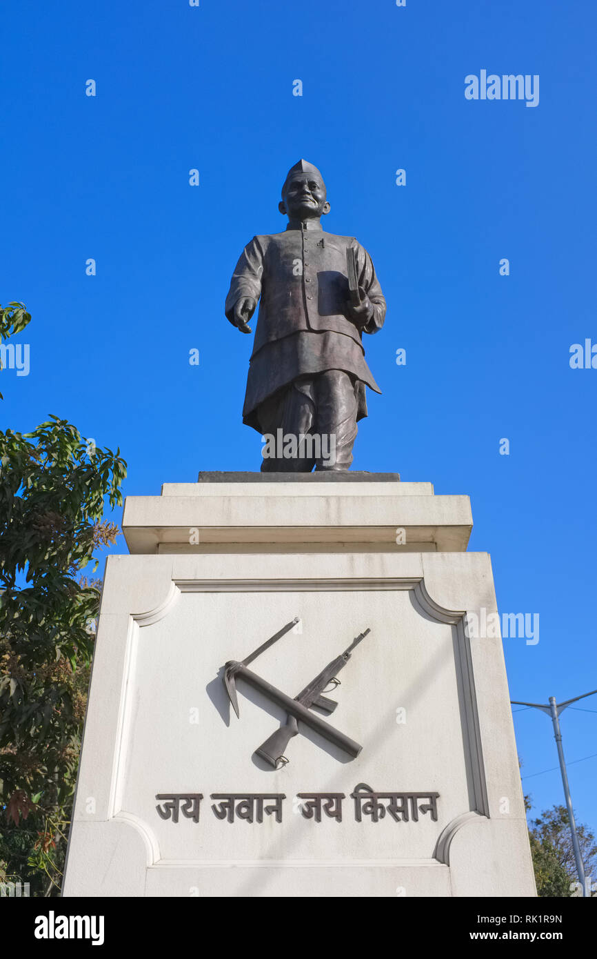 Statue des ehemaligen indischen Premierminister Lal Bahadur Shastri im Regal Circle, Colaba, Mumbai, Indien Stockfoto