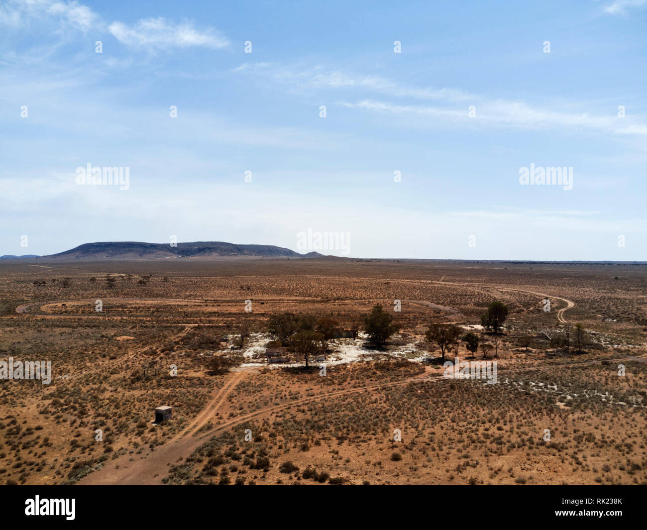Antenne in der Nähe von Iron Knob South Australia von verlassenen Gebäuden entlang der Eyre Highway Stockfoto