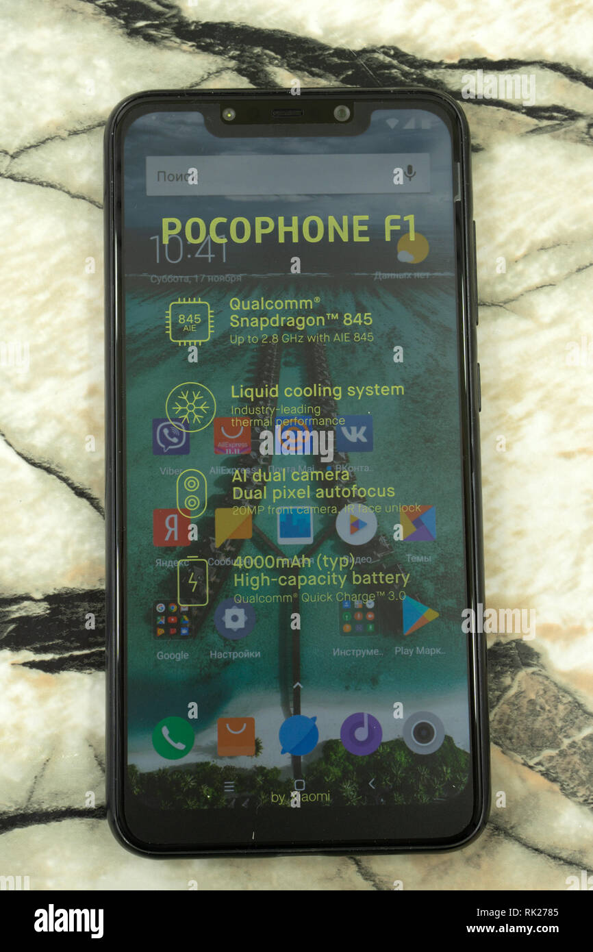 Picophone Xiaomi's F1 hat einen großen 6,18-Zoll IPS-Display, Qualcomm Snapdragon Prozessor mit einer Frequenz von 845 SOC und 6 GB RAM. - Russland Berezniki Stockfoto