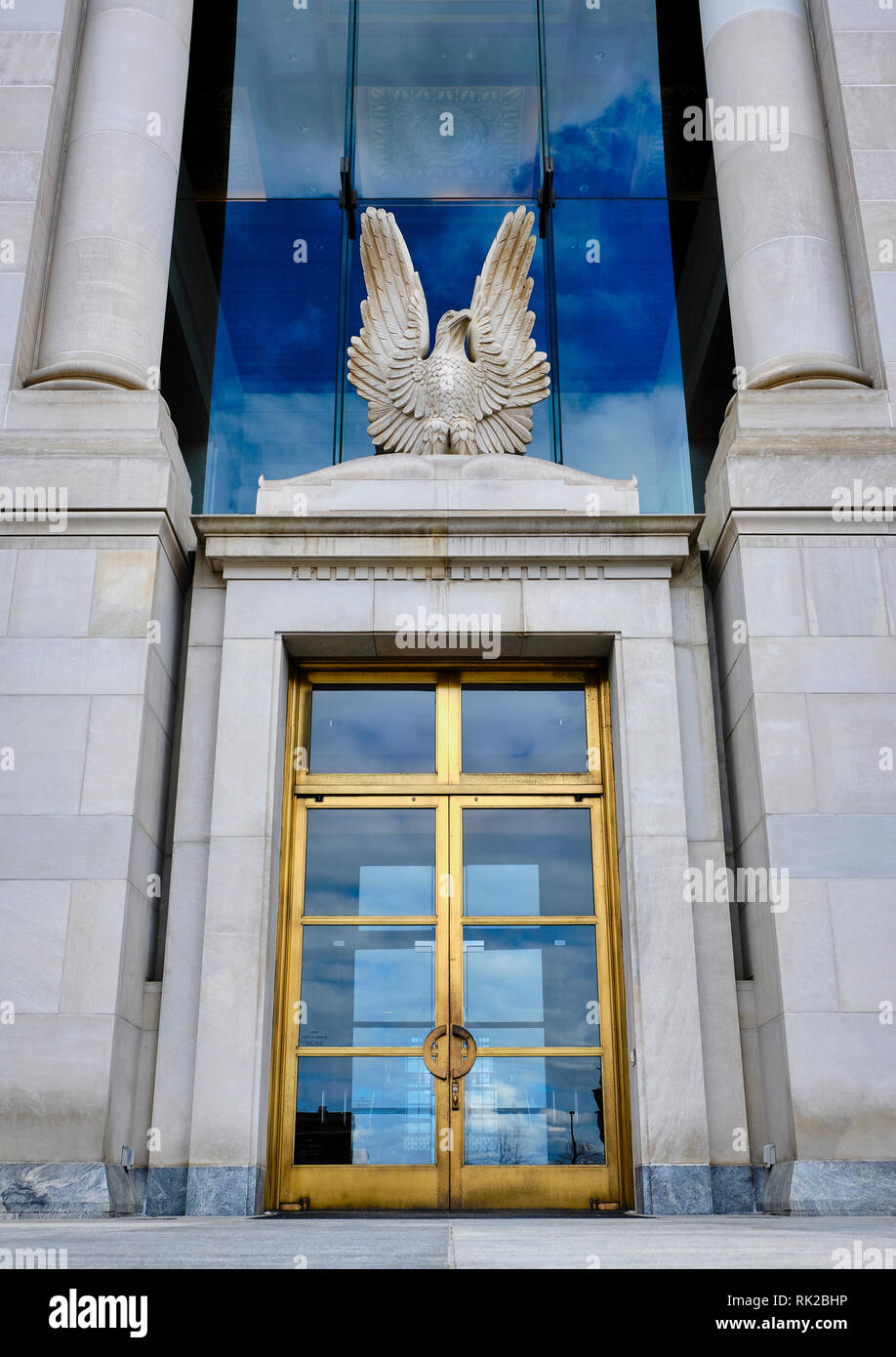 United States Federal Courthouse Gebäude und den vorderen Eingang zum Bundesgesetz Durchsetzung Mitte in Montgomery Alabama, USA. Stockfoto