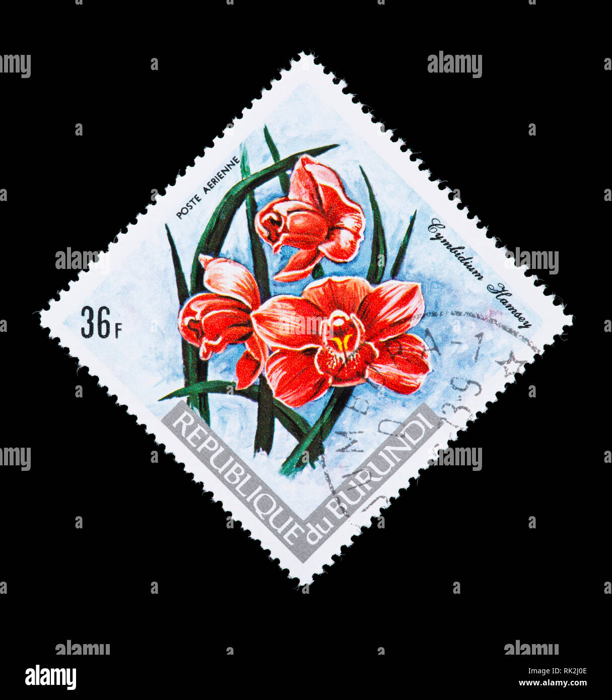 Briefmarke aus Burundi, das eine Orchidee (Cymbidium hamsey, hybrid Cooksbridge X Clarissa) Stockfoto