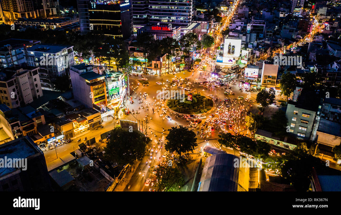 Nga sau Cong Hoa Kreisverkehr oder traffic Circle, Ho Chi Minh City oder Saigon, Vietnam Stockfoto