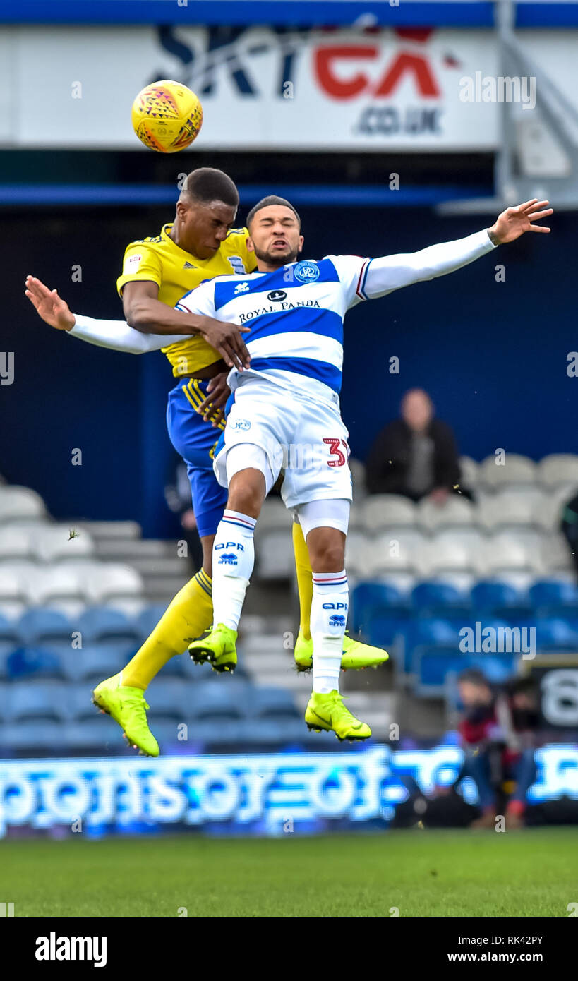 London, Großbritannien. 09 Feb, 2019. Jake Bidwell von Queens Park Rangers leitet die Kugel während der efl Sky Bet Championship Match zwischen den Queens Park Rangers und Birmingham City an der Loftus Road Stadium, London, England am 9. Februar 2019. Foto von Phil Hutchinson. Nur die redaktionelle Nutzung, eine Lizenz für die gewerbliche Nutzung erforderlich. Keine Verwendung in Wetten, Spiele oder einer einzelnen Verein/Liga/player Publikationen. Credit: UK Sport Pics Ltd/Alamy leben Nachrichten Stockfoto