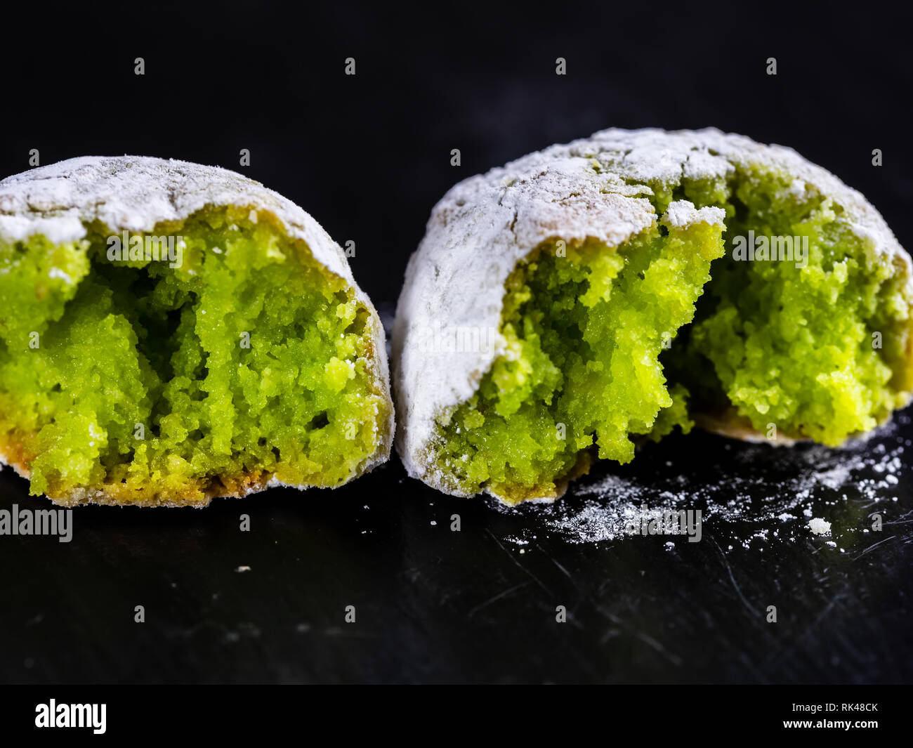 Traditionelle sizilianische Gebäck mit Pistazien Marzipan ...