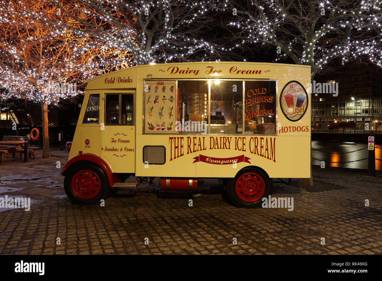 Echten Molkerei Ice Cream Company, Eis van, Albert Dock, Liverpool, England, Vereinigtes Königreich Stockfoto