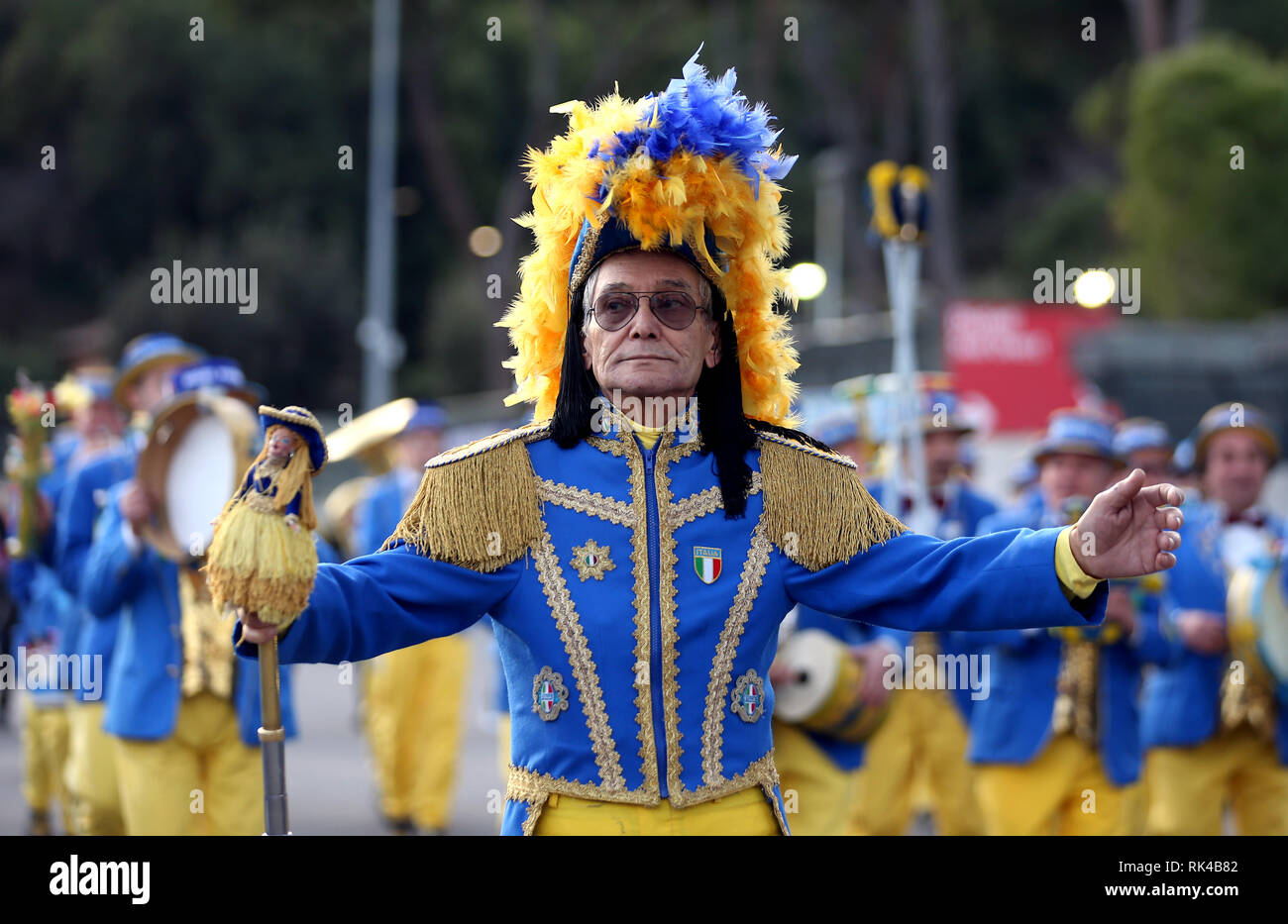 Eine italienische Marching Band außerhalb der Erde vor der Guinness sechs Nationen Match im Stadio Olimpico, Rom. Stockfoto