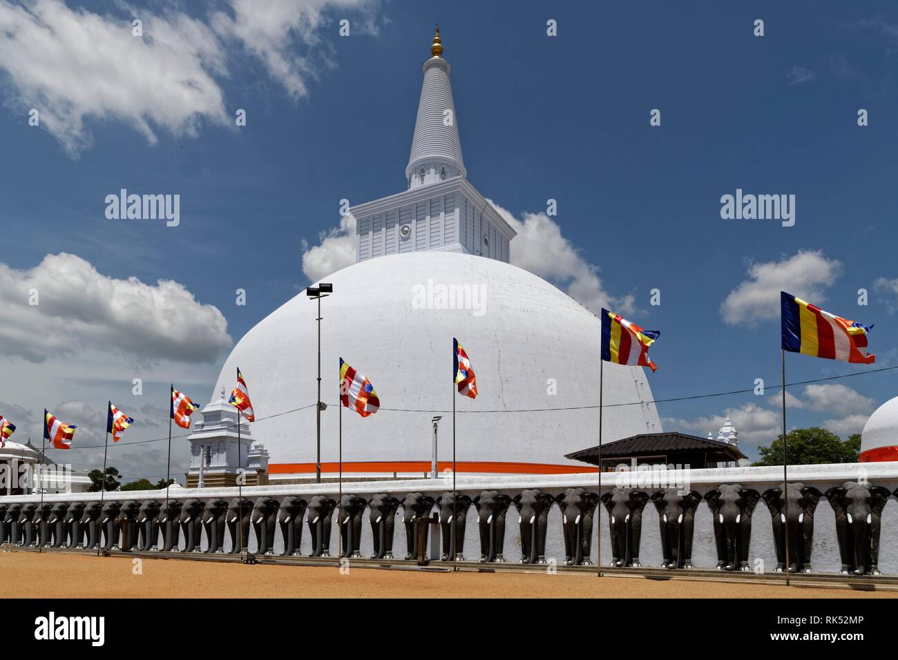 Ruwanwelisaya Dagaba, Basawakkulama, Anuradhapura, Sri Lanka, Asien Stockfoto