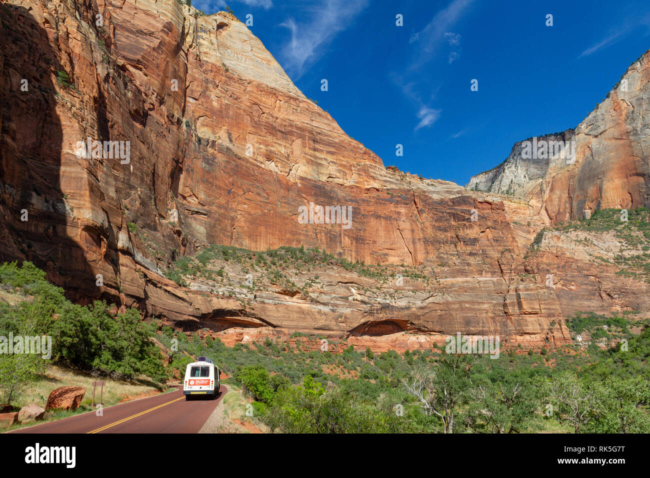 Park Shuttle Bus am grossen Schlaufe Viewpoint, Zion National Park, Springdale, Utah, United States. Stockfoto