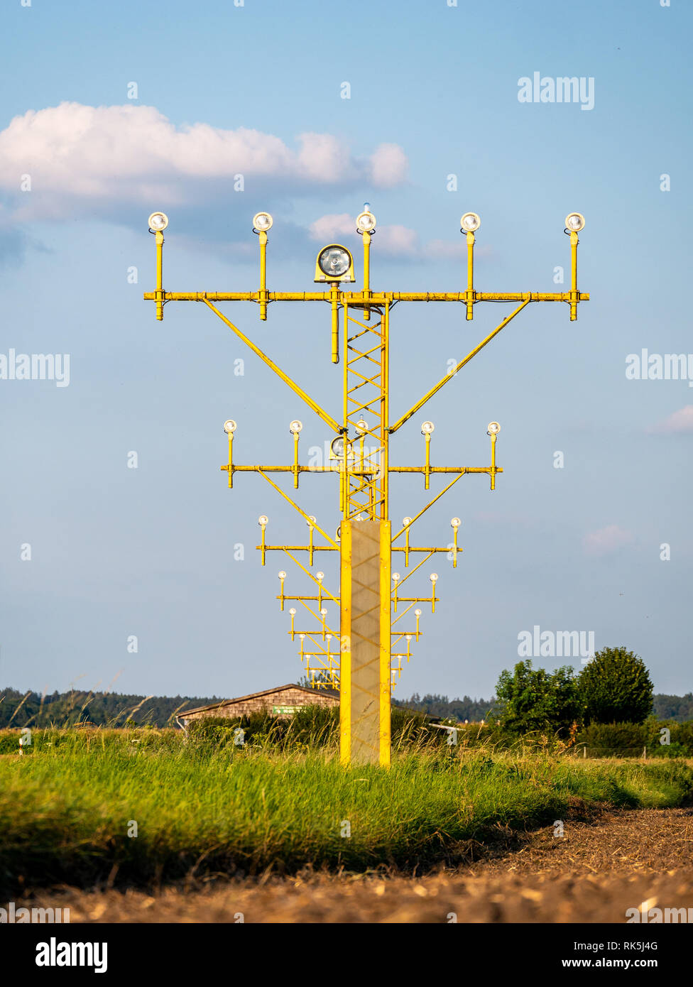 Bild von gelben Flughafen Blinkleuchten für Flugzeuge Stockfoto