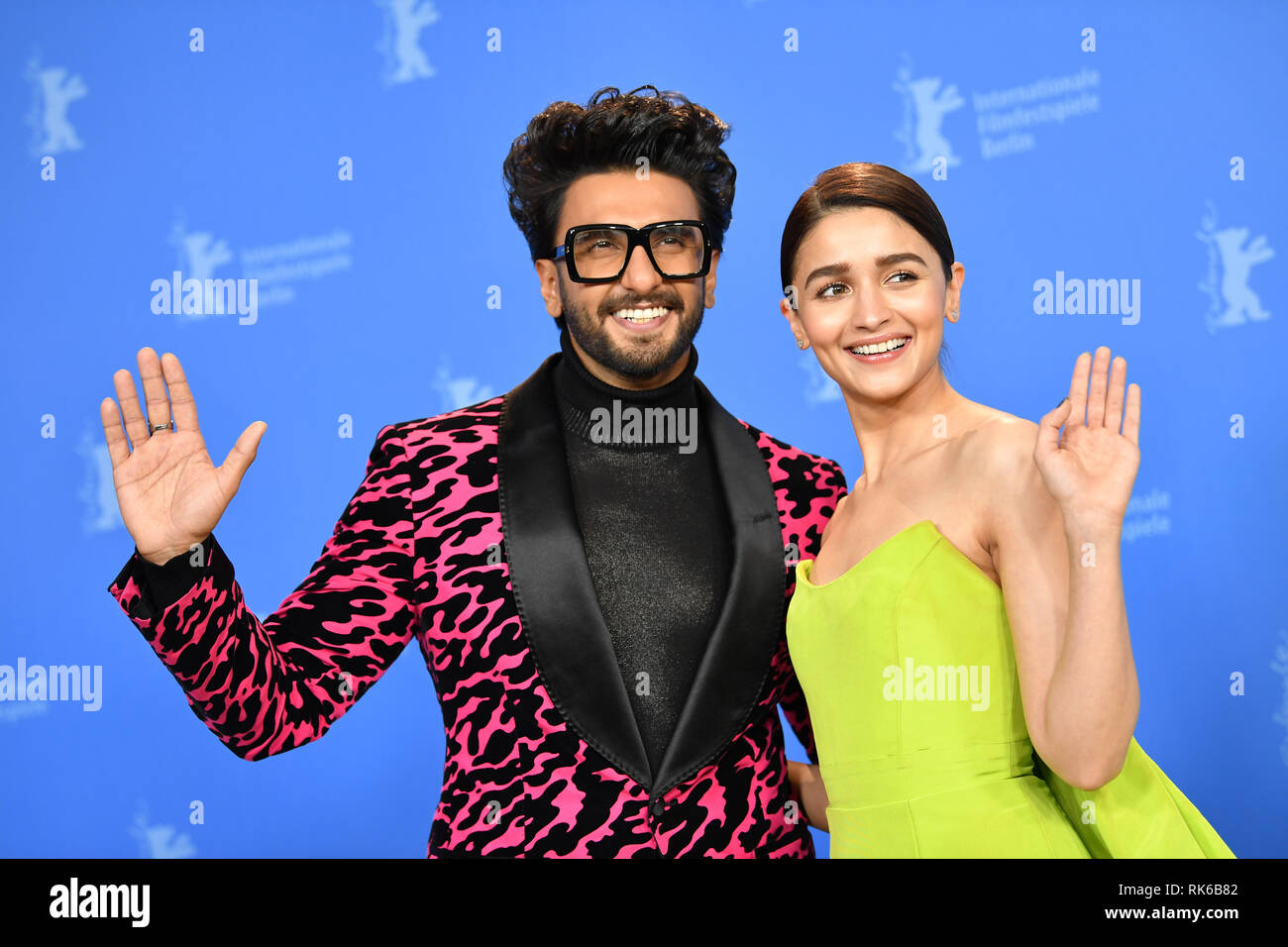 Berlin, Deutschland. 09 Feb, 2019. 69. Berlinale: Die Schauspieler Ranveer Singh (l) und anderem Bhatt (Indien) an der fotoauftrag der Film "Gully Boy'. Der Film ist auf dem Internationalen Film Festival in der Kategorie "Berlinale Special" gezeigt. Credit: Gregor Fischer/dpa/Alamy leben Nachrichten Stockfoto