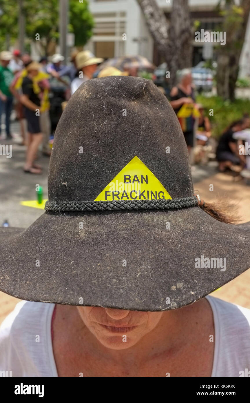 Darwin, Australien. 10. Februar, 2019. Anti fracking Protest vor dem Parlament - Kreditkarten: Regis Martin/Alamy leben Nachrichten Stockfoto