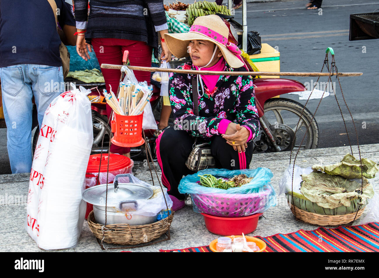 Phnom Penh wasser Festival an Tonie Sap Fluss geht für 3 Tage. populär bei Einheimischen und Touristen jeden Abend endet mit einem Feuerwerk Stockfoto