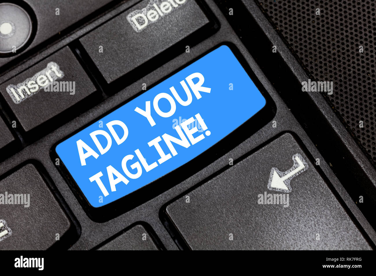 Schreiben Hinweis zeigen Sie Ihren Slogan hinzufügen. Business foto Präsentation Motto in Marketing und Werbung Tastatur Absicht zu erstellen c Stockfoto