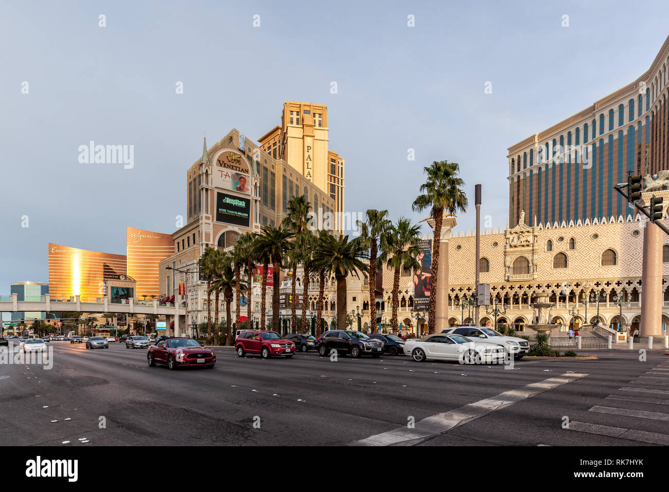 Gebäude bei Tageslicht im Jahr 2018 auf dem Las Vegas Strip im Paradies, Nevada, United States. Stockfoto