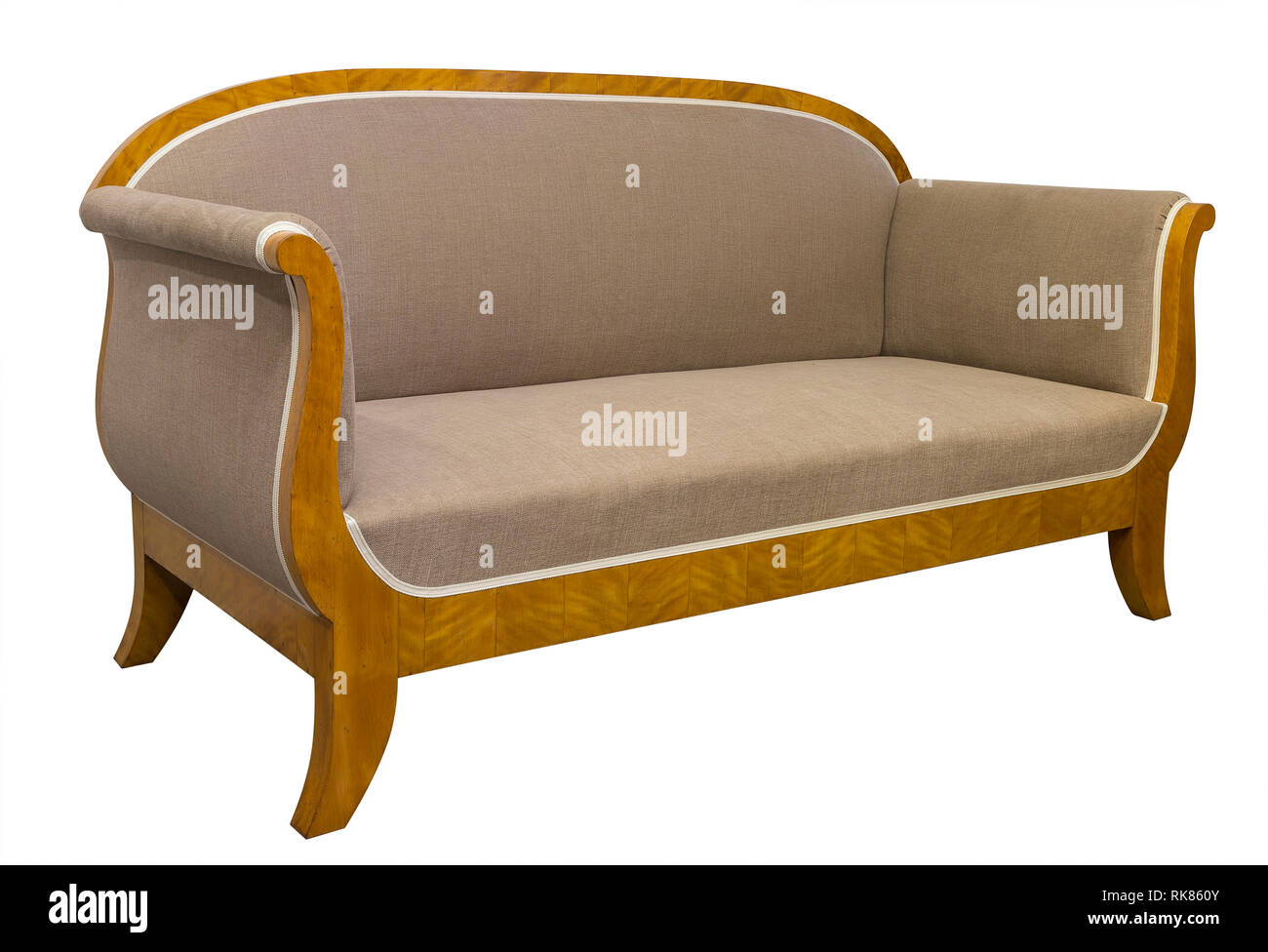 Antike Biedermeier Sofa mit authentischen Stoff und Holz isoliert Carving  Stockfotografie - Alamy
