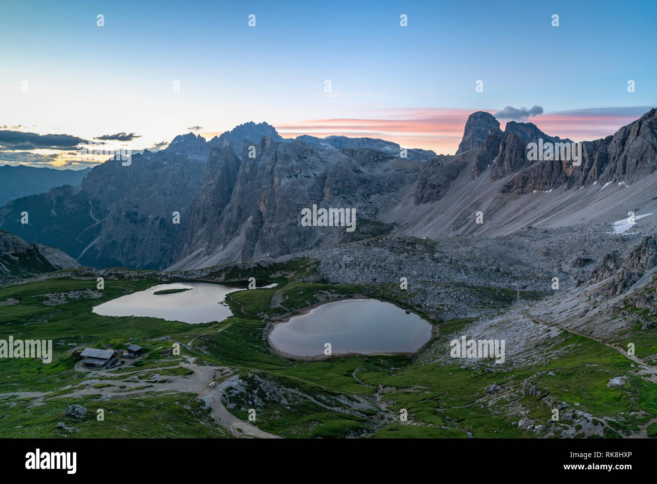 Piani Seen mit Croda di Toni und Croda dei Piani im Hintergrund. Sextner Dolomiten, Trentino Alto Adige, Italien. Stockfoto
