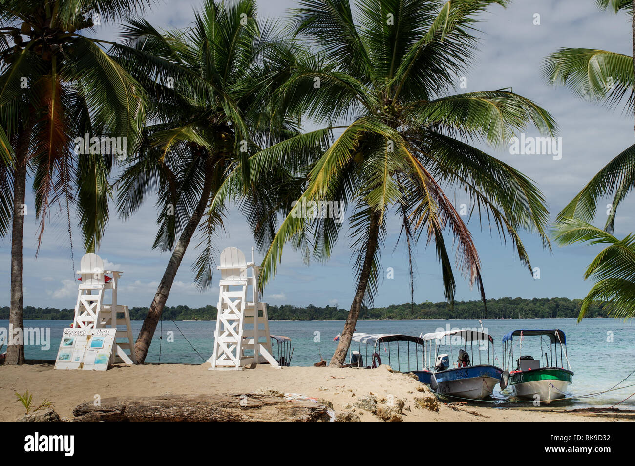 Wunderschöne Küste rund um Playa Boca Del Drago auf Isla Colon-Archipel Bocas del Toro, Panama Stockfoto