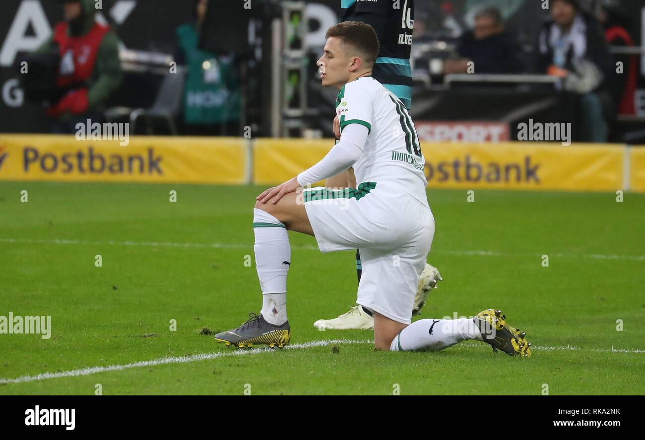 Gladbach, Deutschland. 09 Feb, 2019. firo: Fußball, Saison 2018/2019 1.Bundesliga: 09.02.2019 VfL Borussia Mönchengladbach, Gladbach - Hertha BSC Berlin 3:0 Thorgan Gefahr, ausgetauscht, Enttauschung | Verwendung der weltweiten Kredit: dpa/Alamy leben Nachrichten Stockfoto