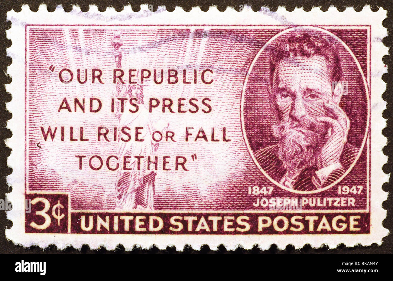 Joseph Pulitzer in alte amerikanische Briefmarke Stockfoto