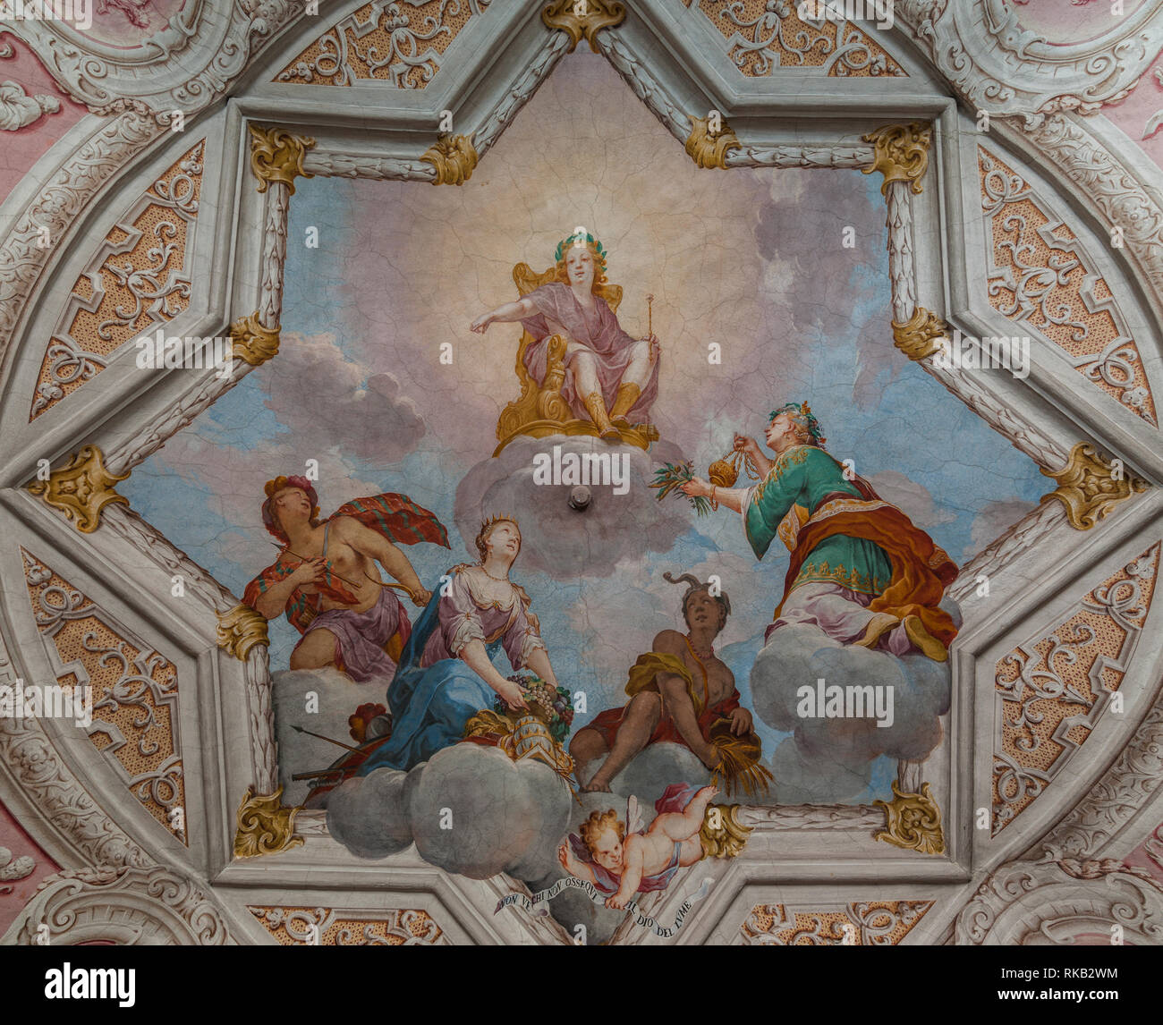 Turin, Piemont, Italien - 16. Mai 2012: 'Villa Tesoriera" (Architekten Giacomo Maggi, 1713-1715). Fresko an der Decke, die Apollo geehrt von Fert Stockfoto