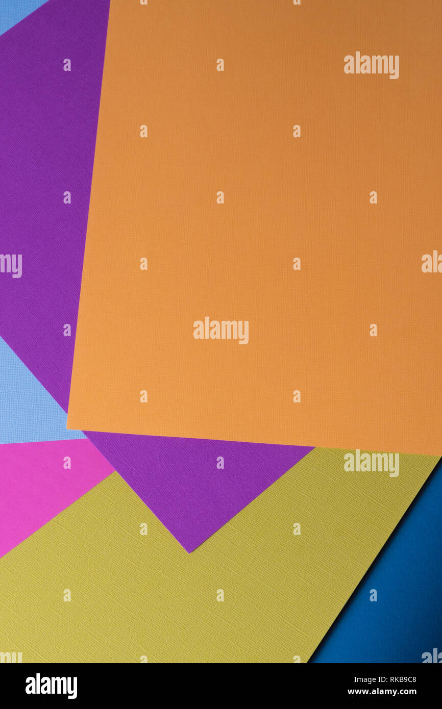 Banner, mit abstrakten Papier von Pastelltönen, mit geometrischen Form, flach. Stockfoto