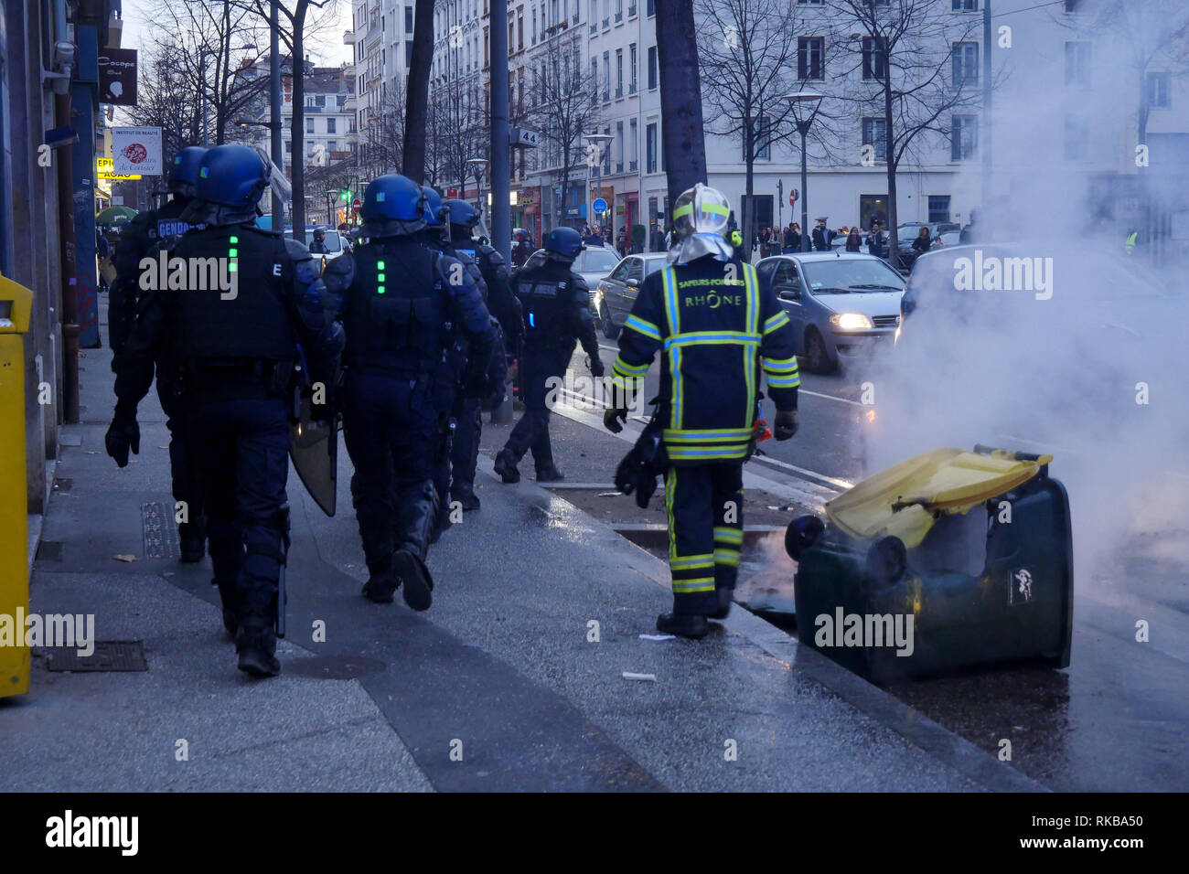 Die Gewalten Markierung der 13. Tag des gelben Jacken Mobilisierung, Lyon, Frankreich Stockfoto