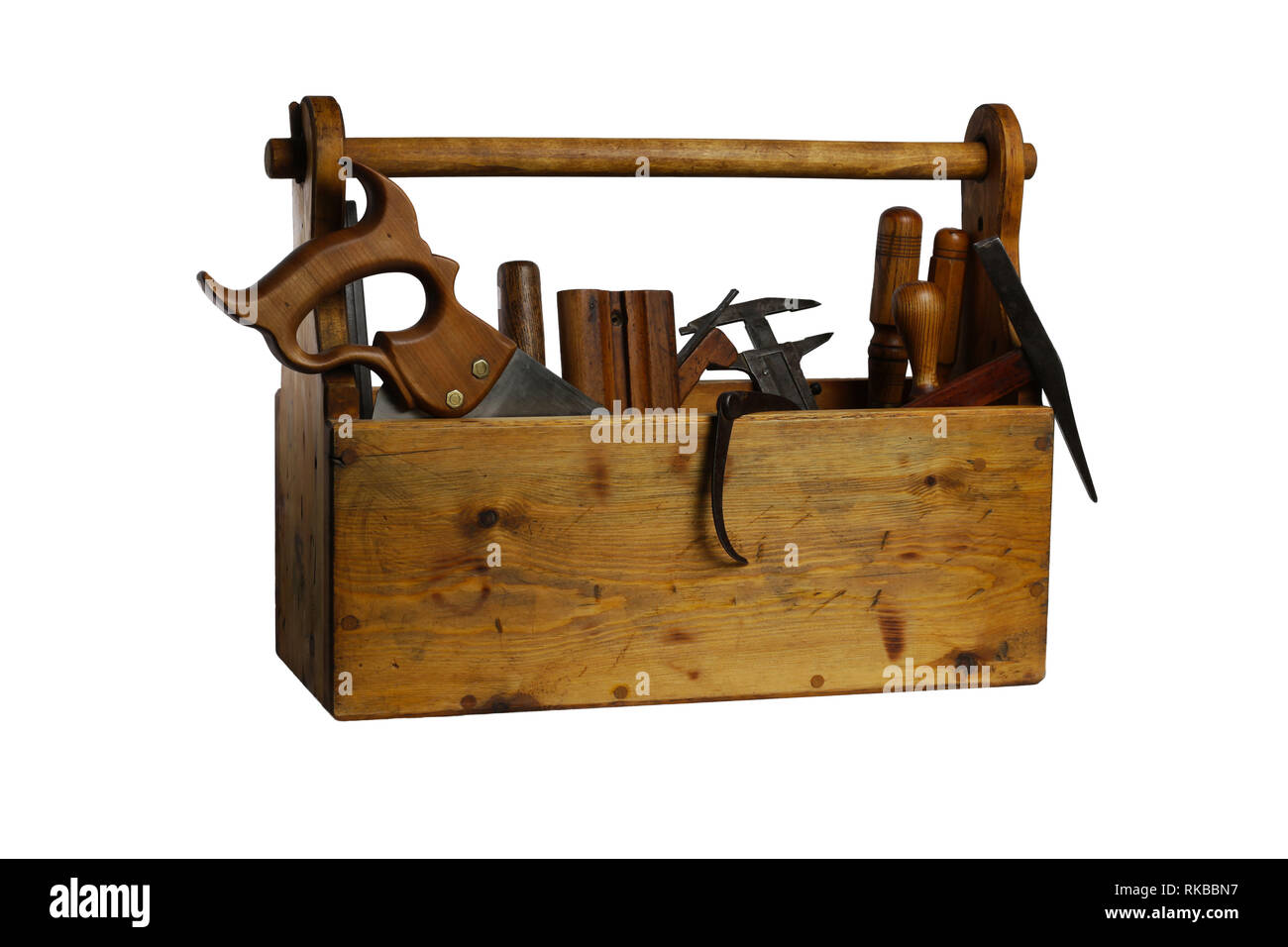 Alte hölzerne Werkzeugkasten voller Werkzeuge, Isolated on White Background. Stockfoto