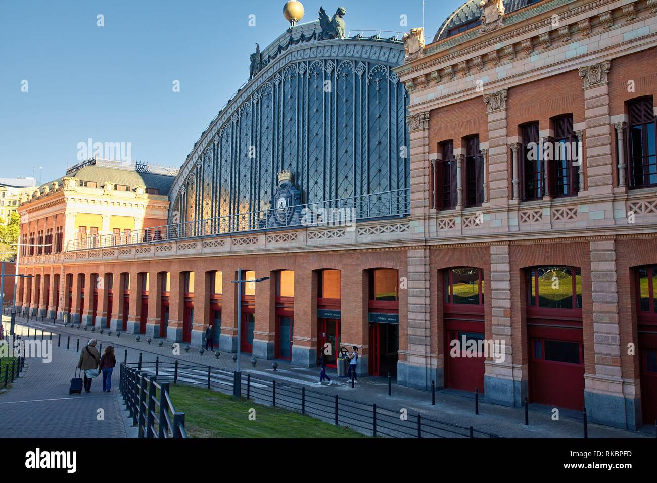 Madrid atocha bahnhof -Fotos und -Bildmaterial in hoher Auflösung – Alamy