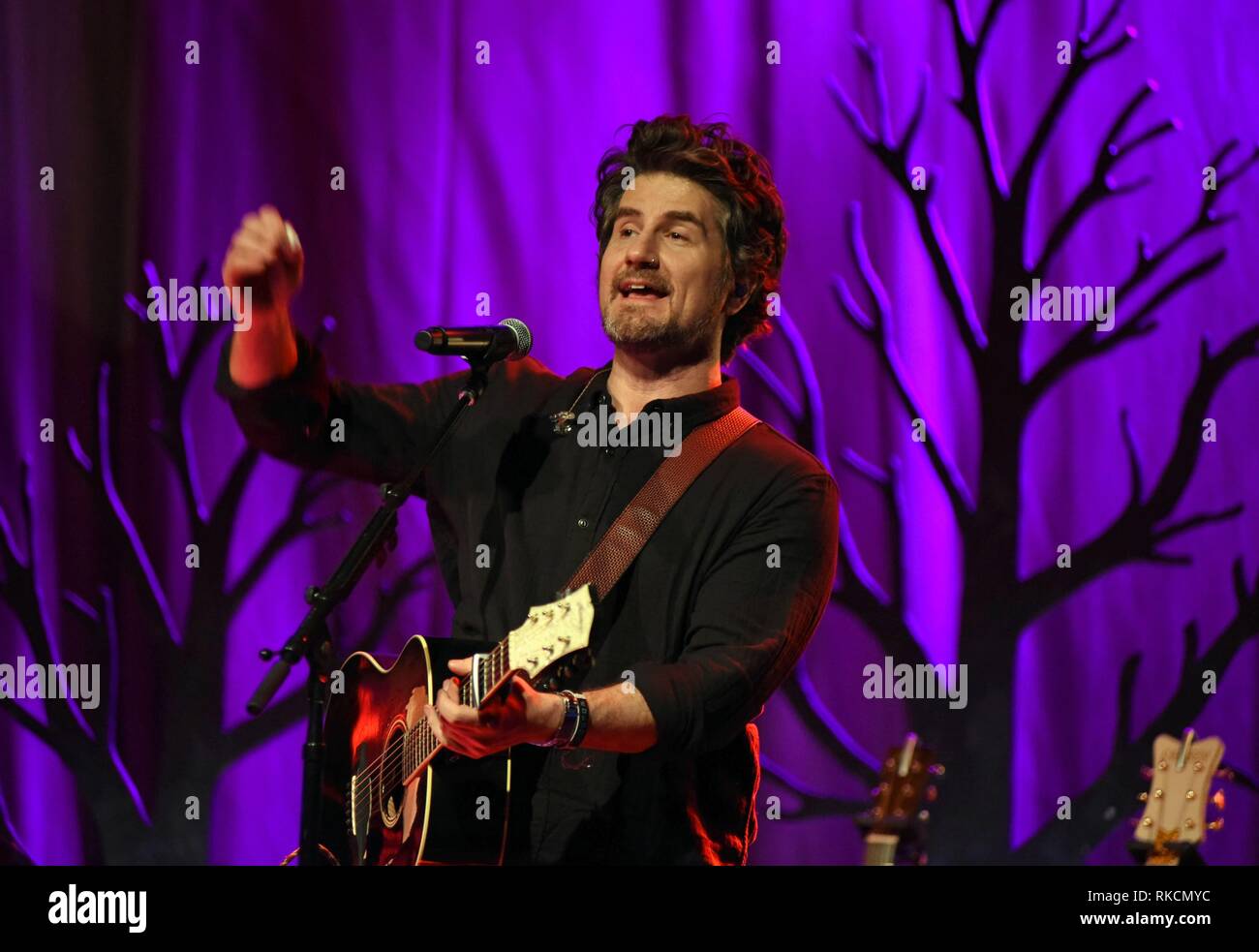 Atlanta, GA, USA. 10 Feb, 2019. Matt Nathanson auf der Bühne für Matt Nathanson in Concert, Terminal West am King Pflug Arts Center, Atlanta, GA, 10. Februar 2019. Credit: Derek Sturm/Everett Collection/Alamy leben Nachrichten Stockfoto