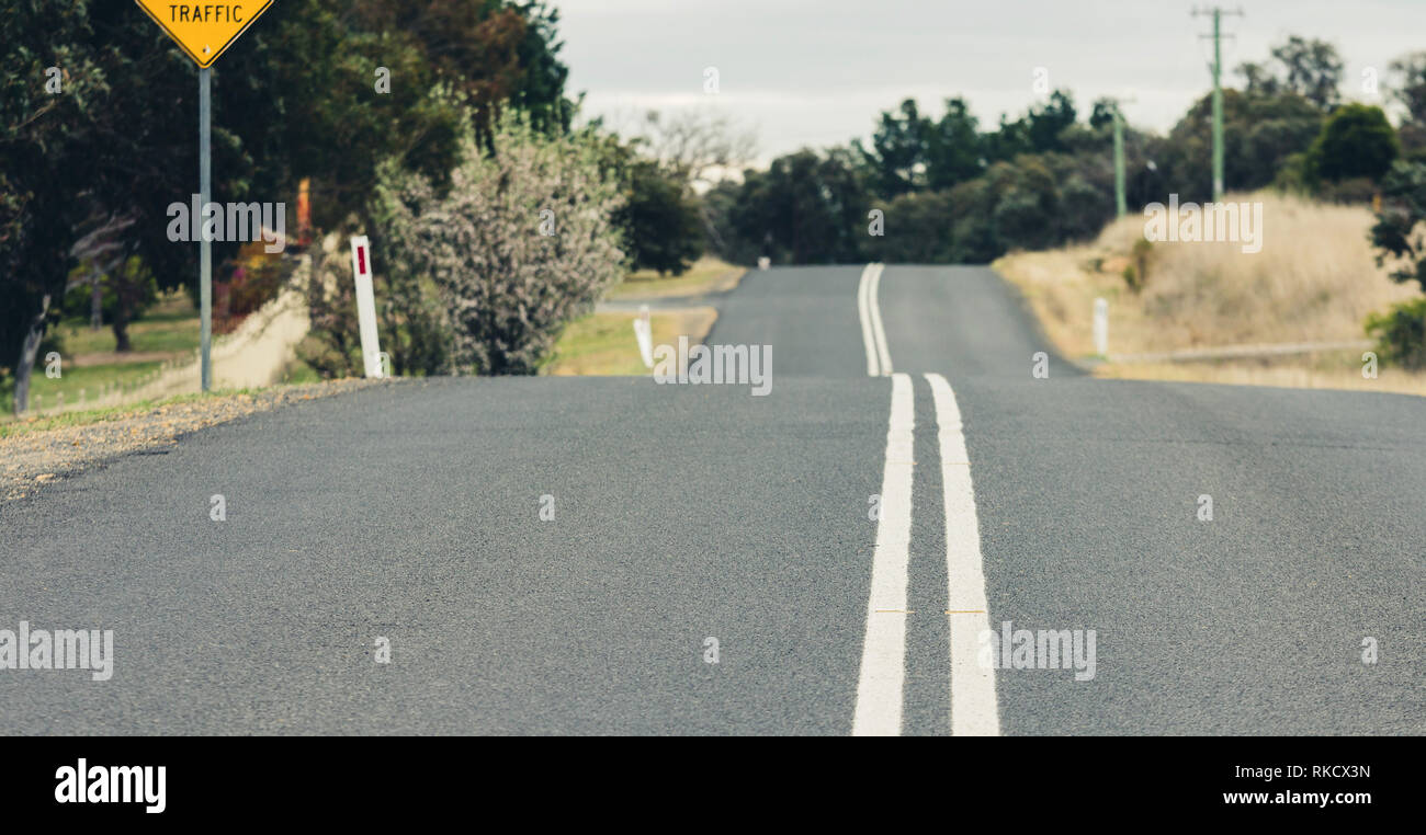 Asphalt Open Country Road und Auto in Australien Stockfoto