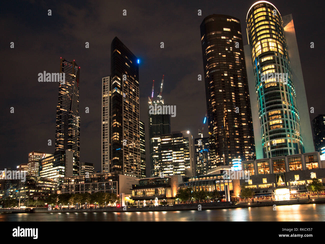 Melbourne City Skyline bei Nacht Stockfoto