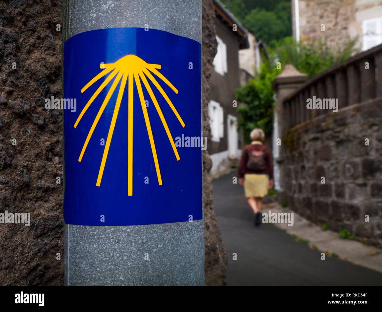 Frankreich, Auvergne, Cantal, Pilgerweg nach Santiago de Compostela, bei Vic sur Cére. Stockfoto