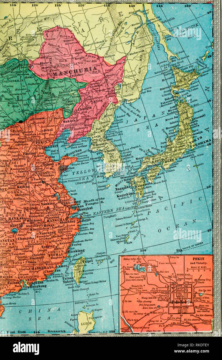 Karte von China - Mukden, Hei-lung-Kiang, und Kirin, die jeweiligen Hauptstädte von Mukden, Tsitsi-har, und Kirin. Die Gesamtfläche beträgt 280.000 Quadratkilometer. Die Mongolei ist der Name für die große Ausdehnung der Wüste, die in häufigen Oasen durchsetzt, erstreckt sich über den größeren Teil der Norden Chinas entlang der sibirischen Grenze. 1903 Stockfoto