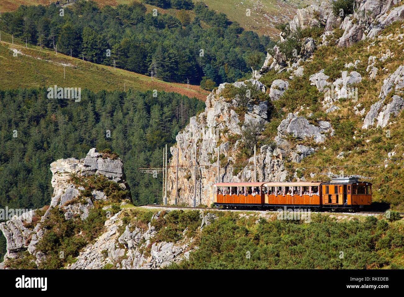Tren de Larrune, Le Train de La Rhune, Sare, Languedoc-Roussillon, Pyrenees Atlantiques, Frankreich, Europa Stockfoto