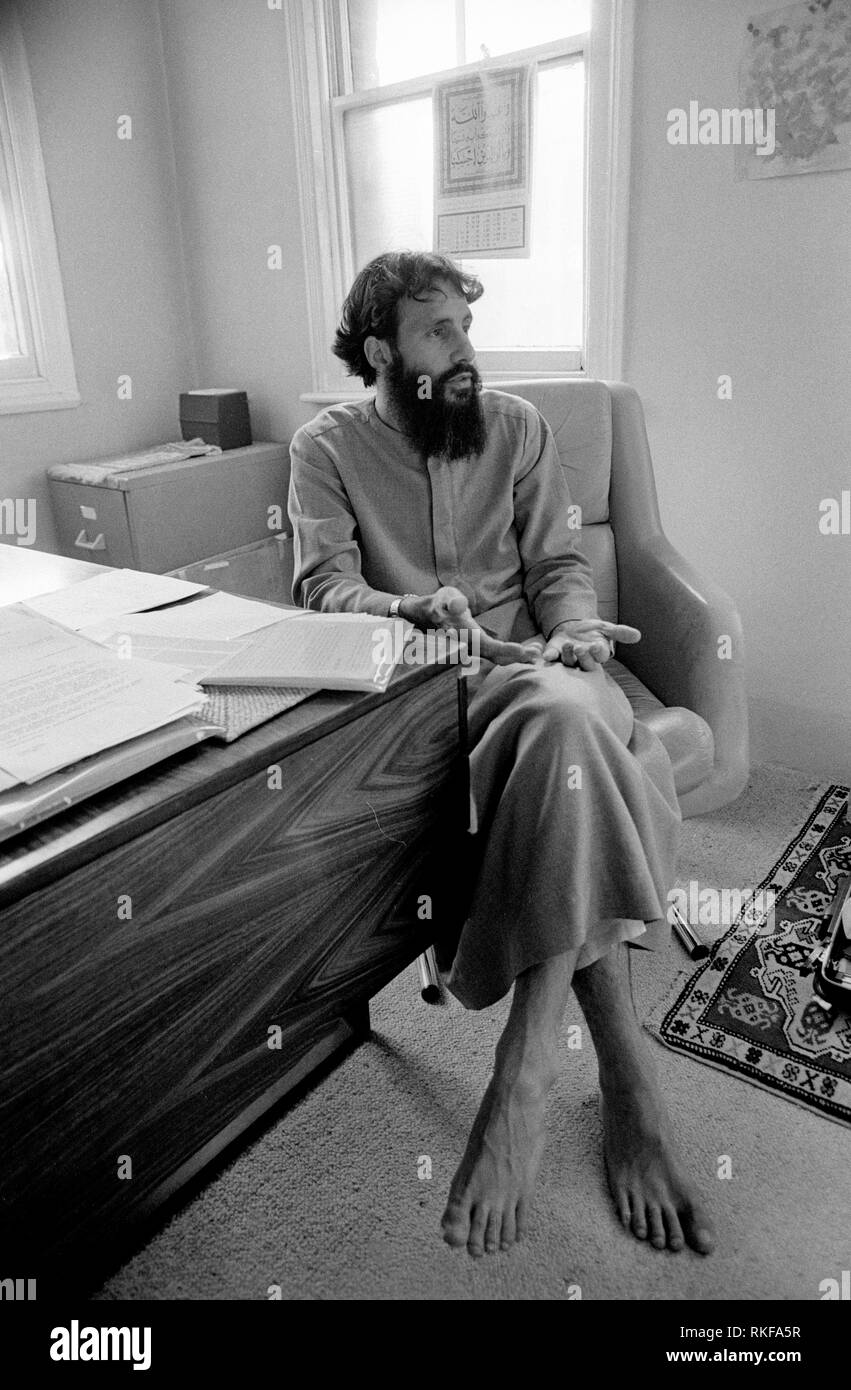 Cat Stevens nun als Yusuf Islam der Sänger in seiner North London Office 1985 fotografierte für das Magazin "Stern" bekannt. Stockfoto