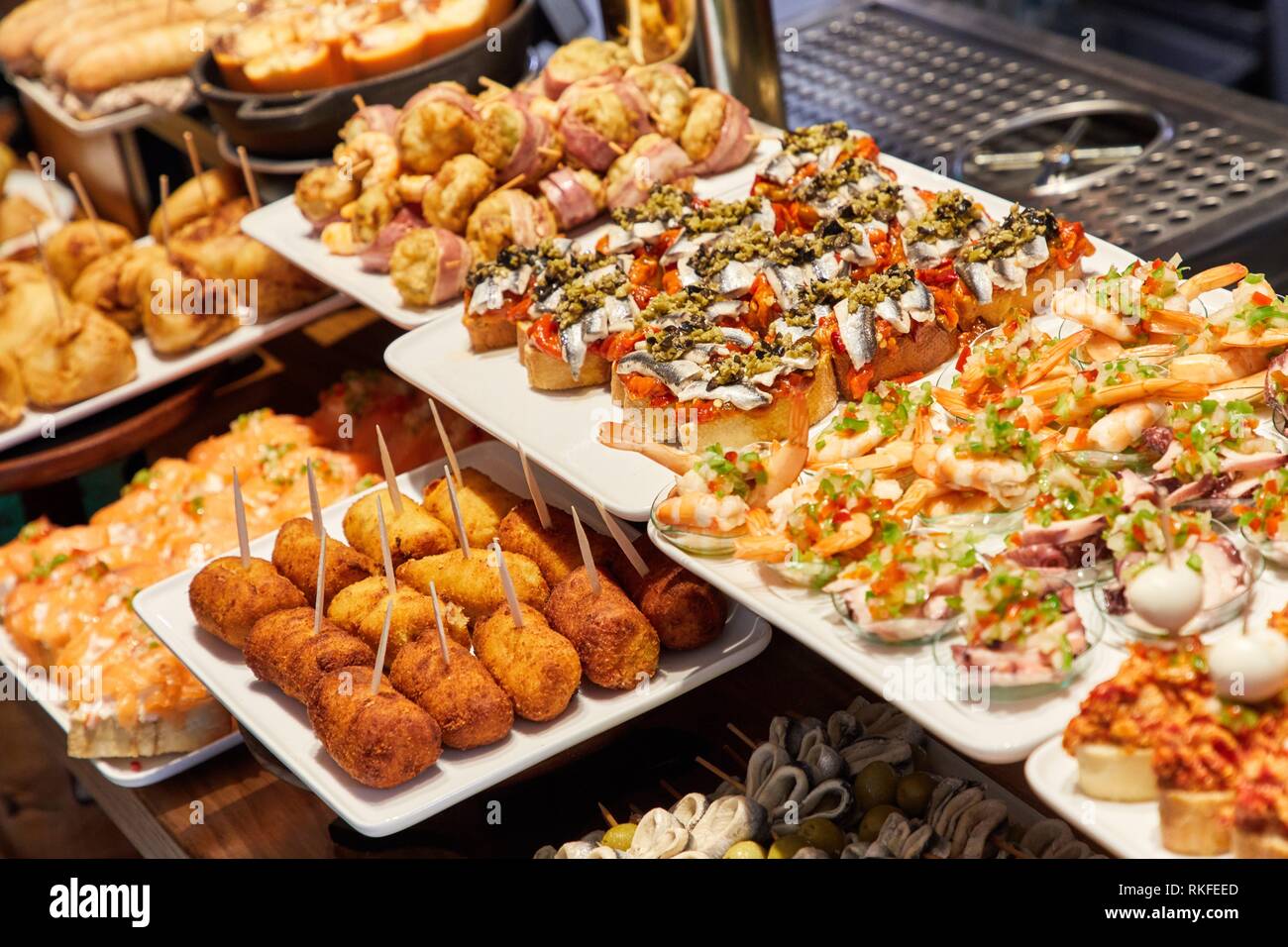 Pintxos San Sebastian Stockfotos Und bilder Kaufen Alamy pintxos-san-sebastian-stockfotos-und-bilder-kaufen-alamy