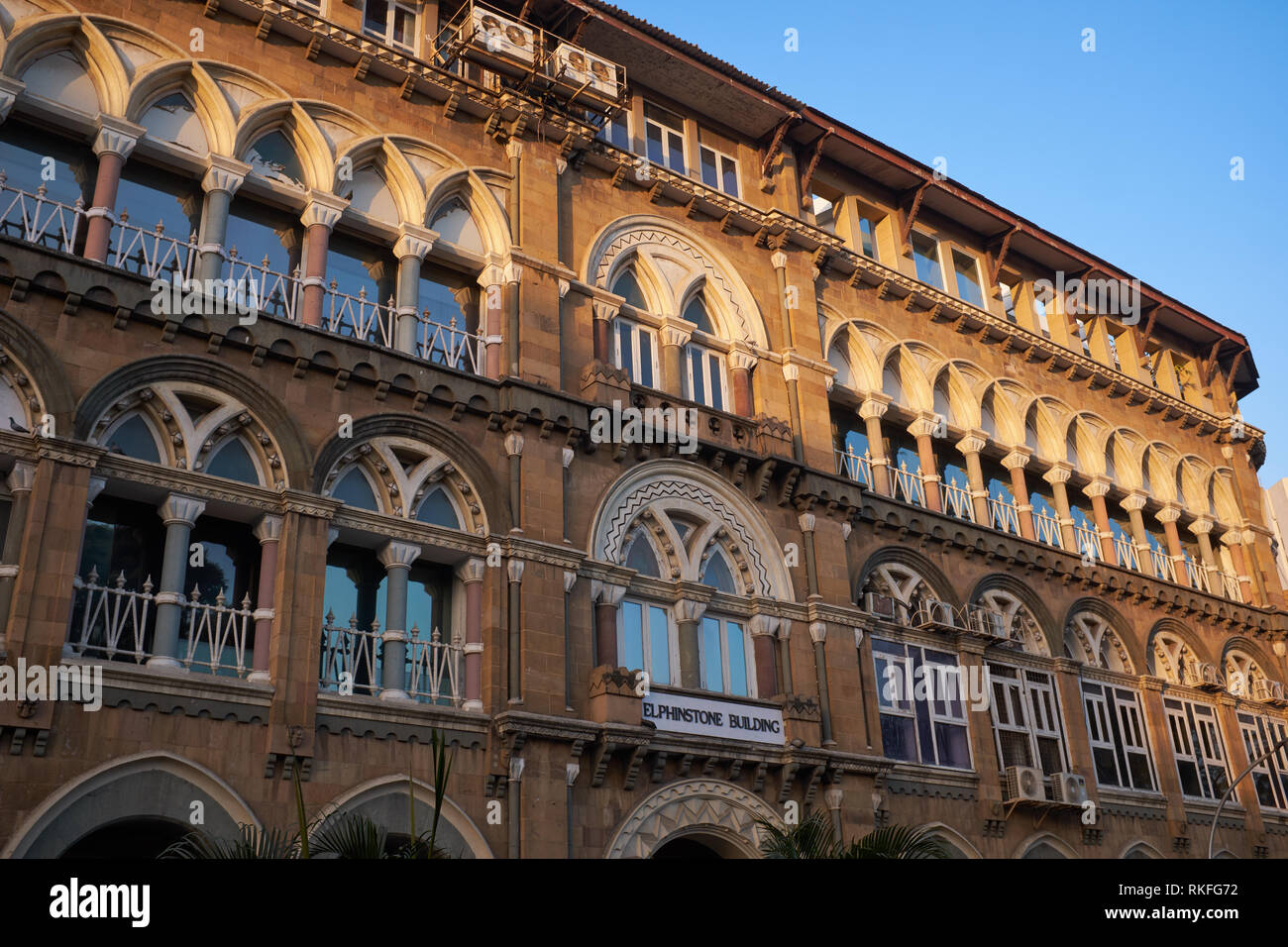 Im venezianischen Stil, Tata - besessene Elphinstone Gebäude, in der Nähe von horniman Circle, Fort, Mumbai, Indien Stockfoto