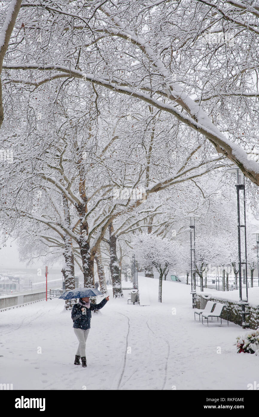 Schnee Am Rhein Banken In Der Historischen Stadt Teil Winter