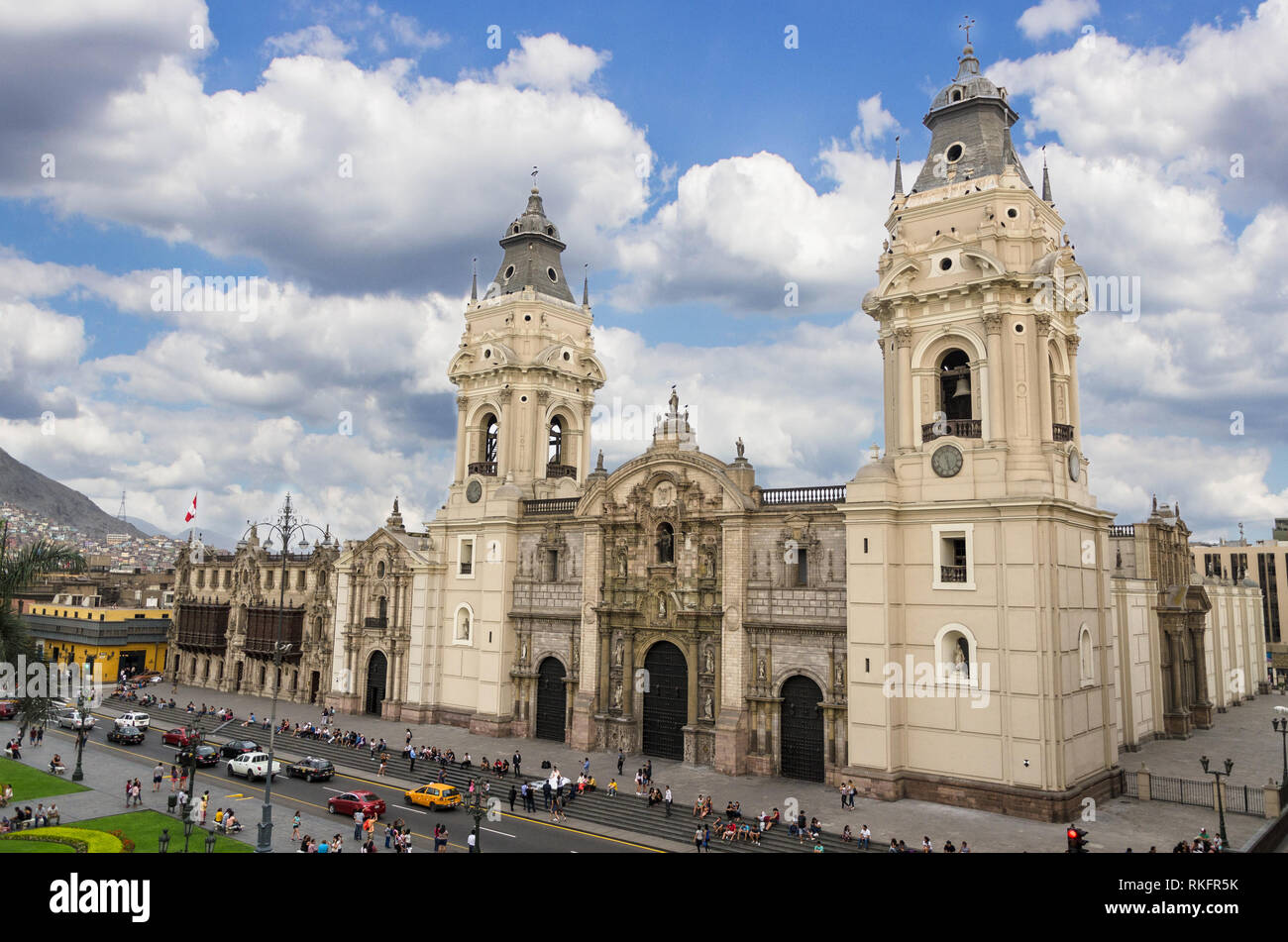 Die Basilika Kathedrale von Lima an der Plaza Mayor, Lima, Peru, Südamerika. Stockfoto
