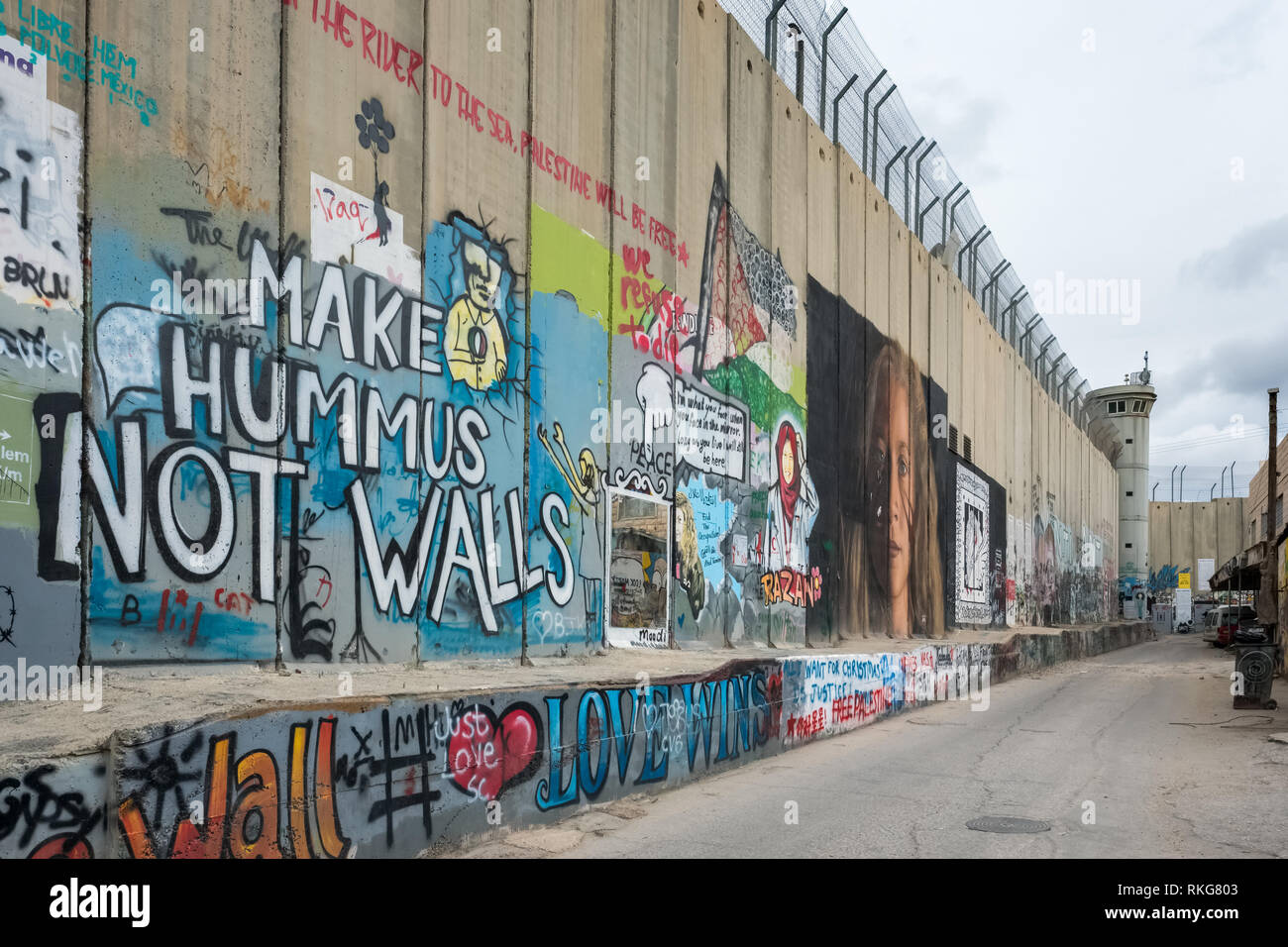 Bethlehem, Israel - 22. November 2018: Die GRAFFITTI auf der Trennmauer zwischen Israel und der West Bank Stockfoto